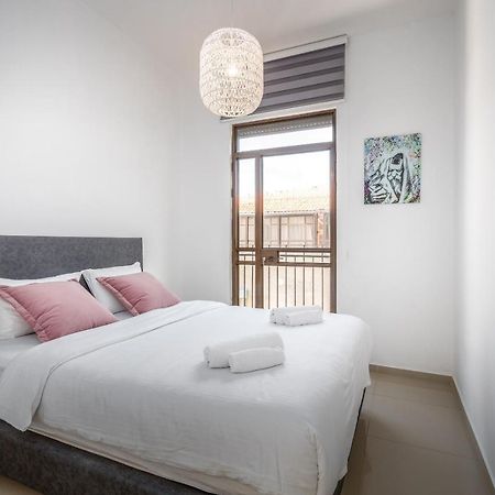 Modern & Bright 3 Bdr Close To The Beach Tel Aviv Exterior foto